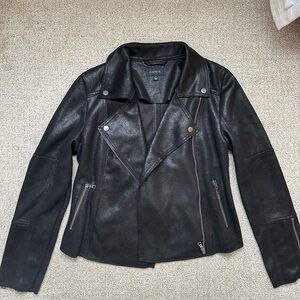Evereve Women's Black Suede Jacket Size Small Like New